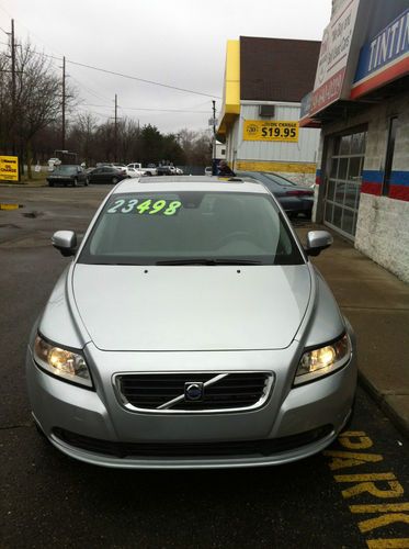 2011 volvo s40 t5 sedan 4-door 2.5l