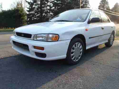 1999 Subaru Impreza Sedan AWD--Runs Great--No Reserve--No Rust, image 5