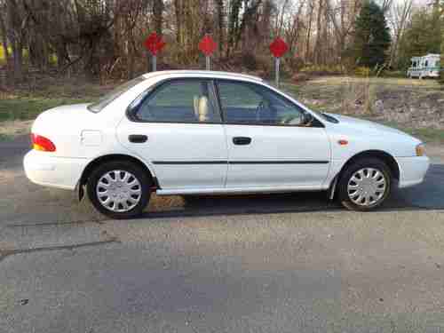 1999 Subaru Impreza Sedan AWD--Runs Great--No Reserve--No Rust, image 6