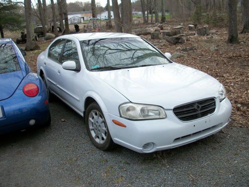 2000 nissan maxima se sedan 4-door 3.5l