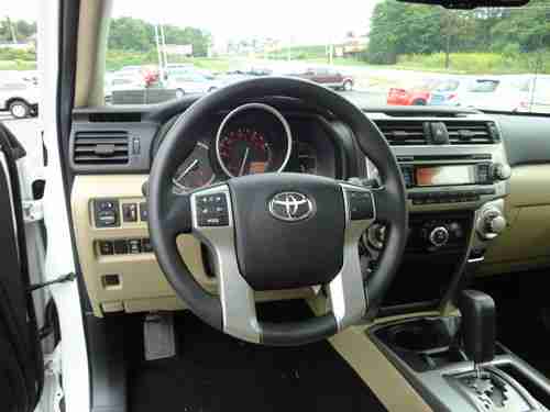 NEW 2012 4RUNNER SR5 4X4 3RD SEAT REAR CAMERA MOONROOF BLUETOOTH BLIZZARD PEARL, US $35,131.00, image 12