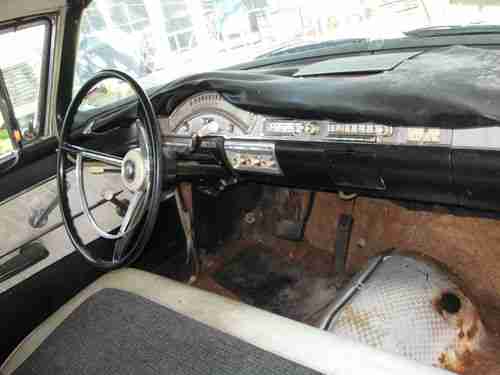 1958 Ford Victoria Fairlane, image 3