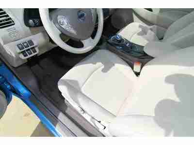 2011 Nissan Leaf Excellent condition, image 16