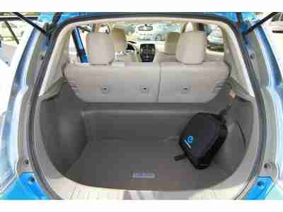 2011 Nissan Leaf Excellent condition, image 17