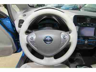 2011 Nissan Leaf Excellent condition, image 18