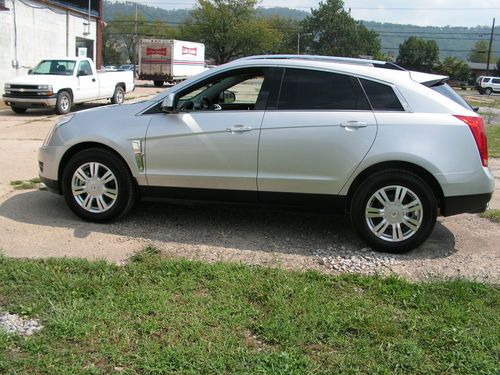 2012 cadillac srx awd low miles