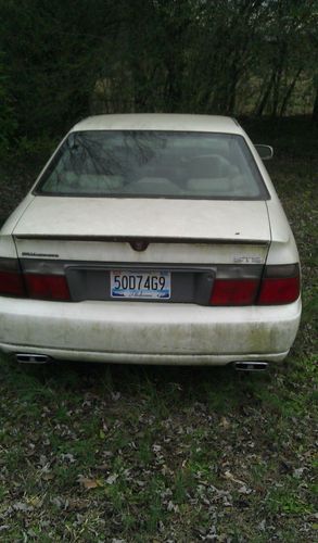 1998 cadillac seville sts       wrecked good parts car
