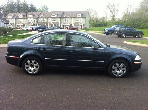 2005 volkswagen passat gls sedan 4-door 2.0l tdi diesel