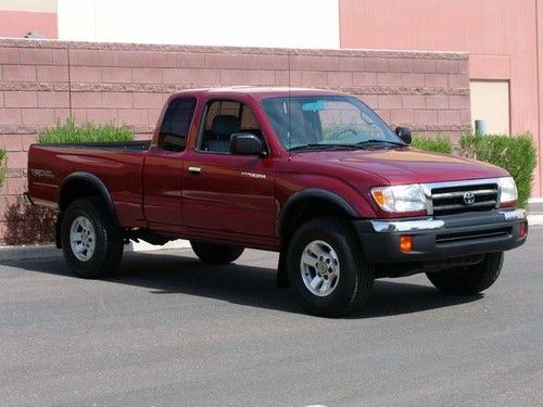 2000 toyota tacoma prerunner trd off road **low mileage**