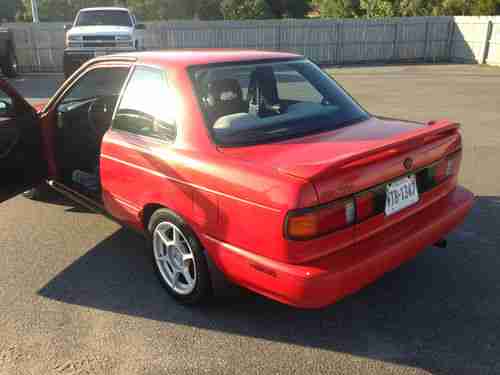 1991 Nissan Sentra SE-R Sedan 2-Door 2.0L, image 4