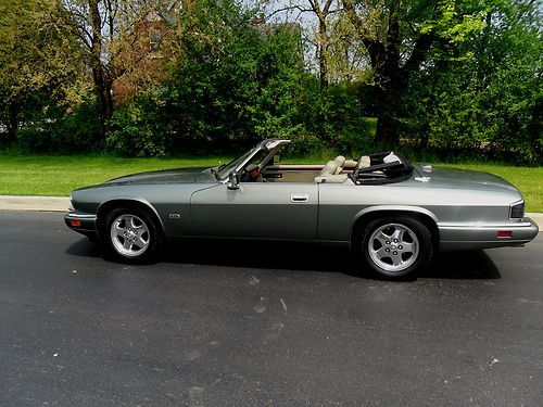 1995 jaguar xjs convertible excellent condition low mile very sharp.