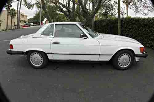 1989 SL 560 LAST YEAR FOR THIS MODEL RESTORED CAR, image 2