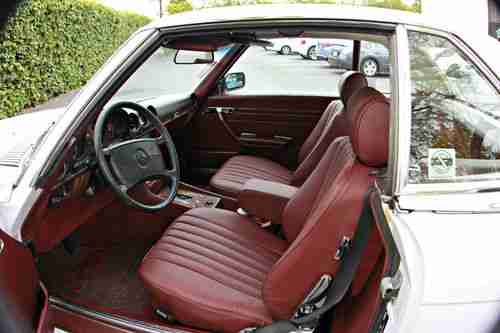 1989 SL 560 LAST YEAR FOR THIS MODEL RESTORED CAR, image 4