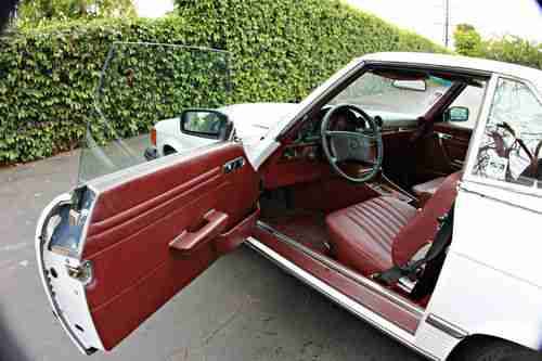 1989 SL 560 LAST YEAR FOR THIS MODEL RESTORED CAR, image 5