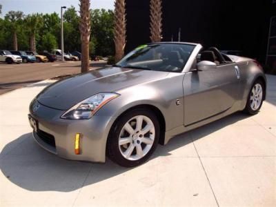 2004 nissan 350z touring convertible 2-door 3.5l