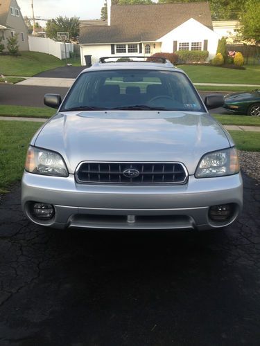 2004 subaru outback base wagon 4-door 2.5l great shape no reserve!!