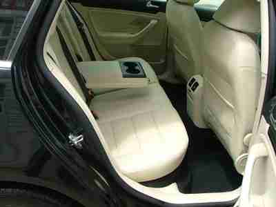 2011 VW Jetta TDI, One Owner, Sport Wagon, No Reserve, image 14