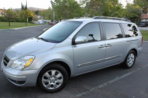 2007 hyundai entourage se mini passenger van 4-door 3.8l