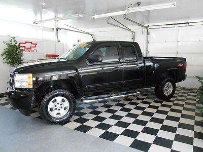 2010 Silverado Ext Cab 4x4 Z71 NO RESERVE Salvage Rebuildable, image 2