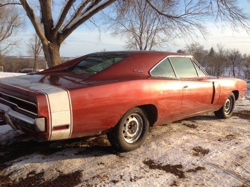 1970 charger r/t. 440, all original barn find with build sheet numbers matching