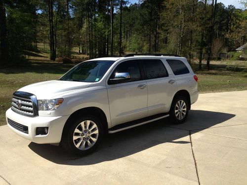 Beautiful 2010 white toyota sequoia