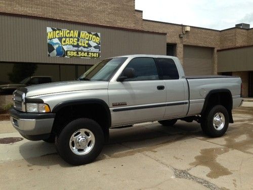 2001 ram 2500 diesel 5.9l cummins 4x4 no rust one owner turbo 24v no accidents