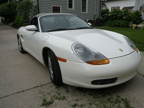 2000 white porsche boxter convertible