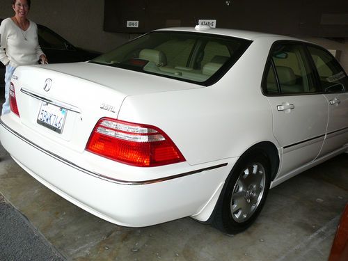 2004 acura rl premium sedan 4-door 3.5l