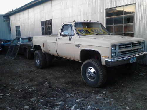 1985 chevy silverado 1 ton 4x4 dually