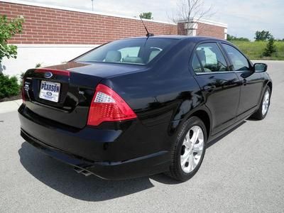 SE 2.5L CD 6 Speakers AM/FM radio MP3 decoder Radio data system Air Conditioning, image 3