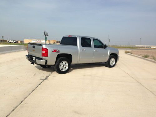 2011 chevrolet silverado 1500 ltz71 crew cab pickup 4-door 5.3l