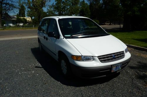 41,500mi  1998 Plymouth Voyager Base Mini Van 3.0L, image 2