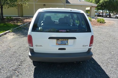 41,500mi  1998 Plymouth Voyager Base Mini Van 3.0L, image 6