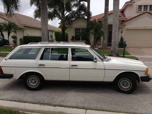 300TD Wagon. One owner for 31 years. 144,900 Miles, all original & unmolested, US $17,000.00, image 3