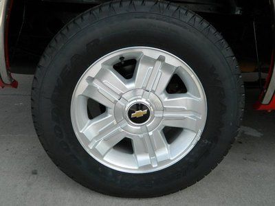 5.3L V8 4WD REG CAB NEW WHEELS AND TIRES CLOTH SEATS VERY CLEAN TRUCK, image 2