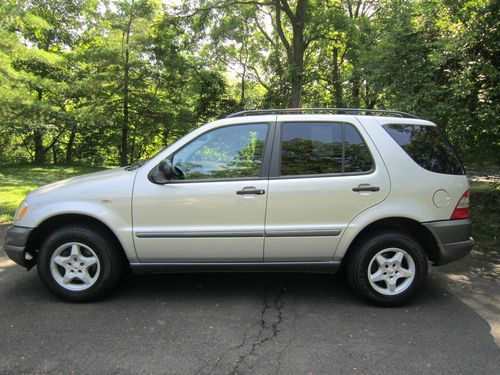 1998 mercedes benz ml-320 one owner low miles and no reserve