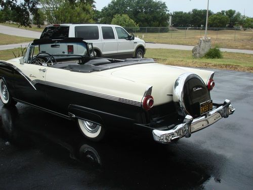 1956 FORD FAIRLANE SUNLINER CONVERTIBLE, US $49,900.00, image 3