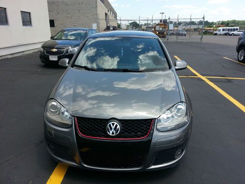 2006 volkswagen gti base hatchback 2-door 2.0l