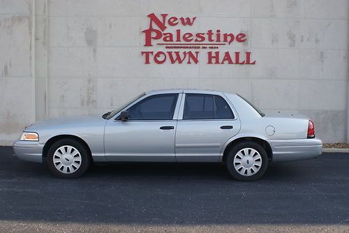 2006 ford crown victoria police interceptor sedan 4-door 4.6l