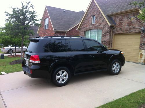 2010 toyota land cruiser sport utility 4-door 5.7l