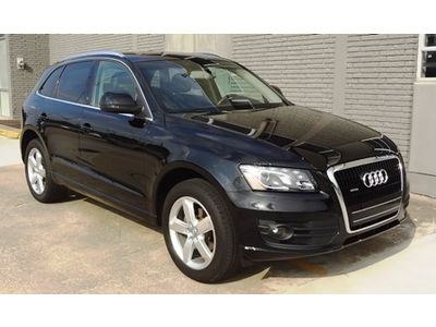 2010 audi q5 3.2!  ipod, panorama sunroof, heated seats, leather, voice control!