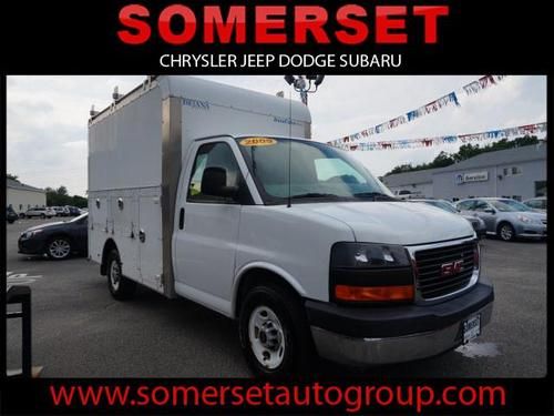 Stop!! l@@k 2009 gmc savana cutaway  "dura max body" truck