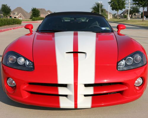 2004 dodge viper srt-10