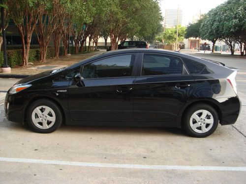2010 TOYOTA PRIUS III HYBRID, NAVIGATION, REAR CAMERA, 39K Miles, image 2