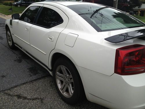 Dodge charger r/t hemi 5.7 v8  dodge charger