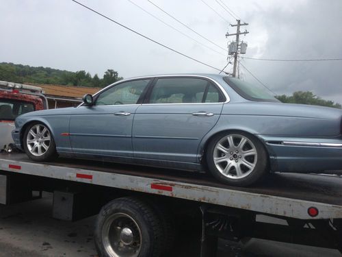 2005 jaguar xj8l