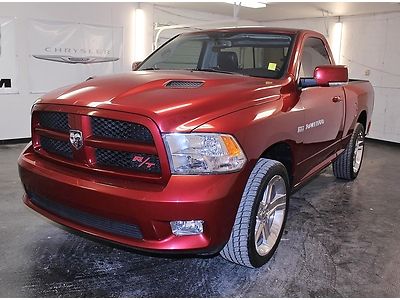 R/t hemi leather bed liner mp3 alpine audio sirius xm navigation oversize rims