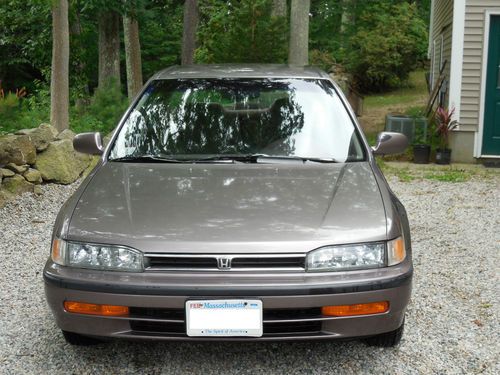 1992 honda accord lx sedan 4-door 2.2l