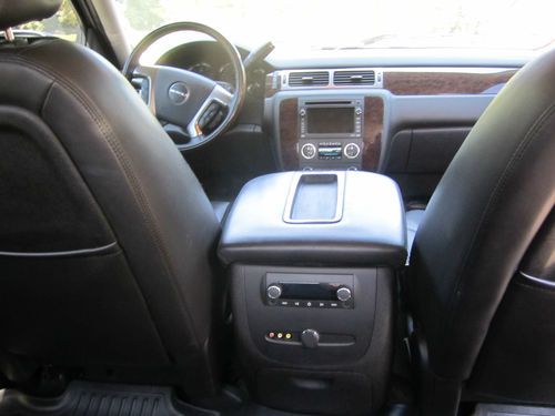 2007 GMC Sierra Denali Pickup - One Owner - Excellent Condition, US $27,500.00, image 5