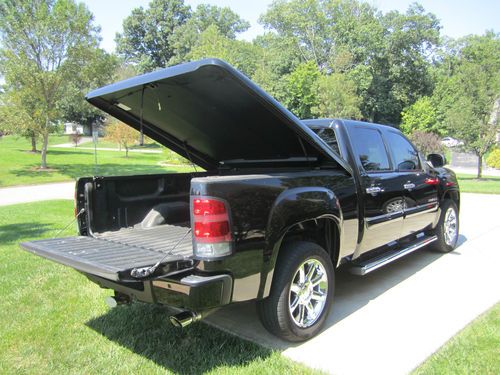 2007 GMC Sierra Denali Pickup - One Owner - Excellent Condition, US $27,500.00, image 7